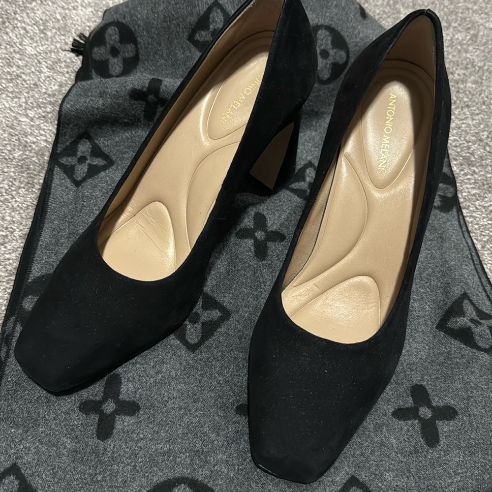 ANTONIO MELANI LADIES PUMPS